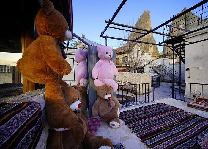 Glory Art Stone House Hotel