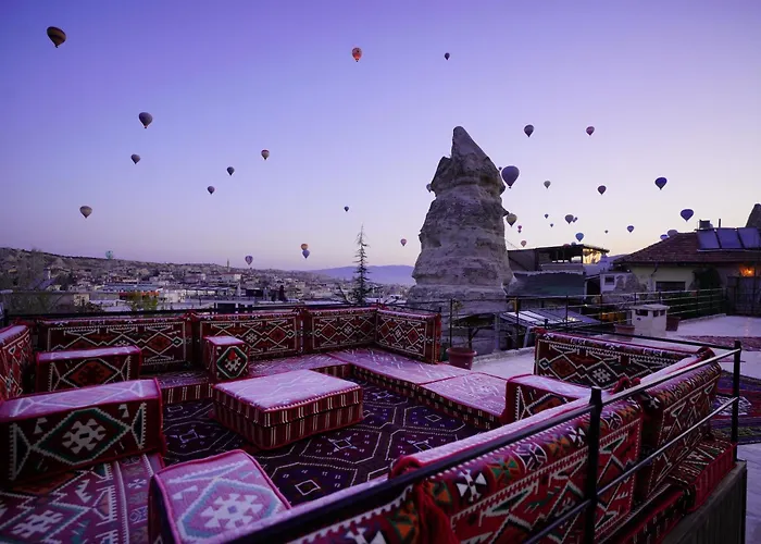 Glory Art Stone House Hotel *